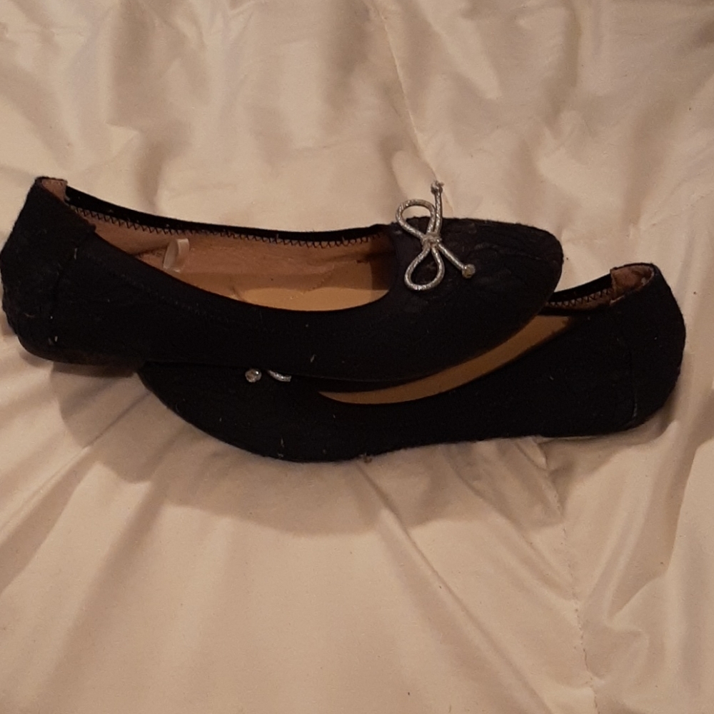 Shoes - Picture 3 of 3